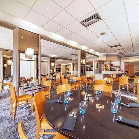 Novotel Macon Nord - Porte De Bourgogne 