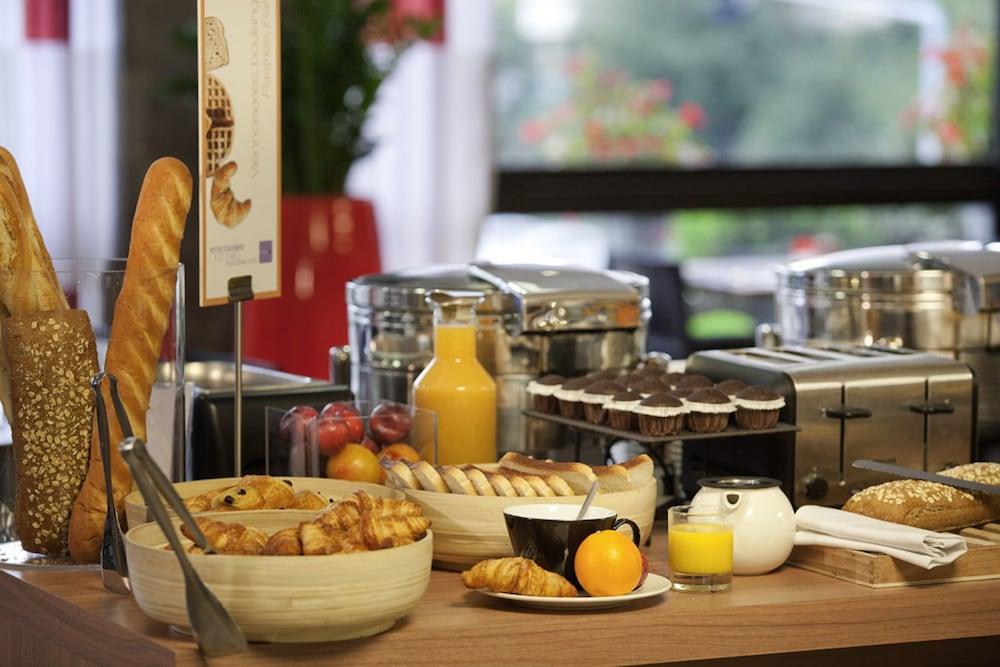 Hotel Novotel Nord - Porte De Bourgogne 4*