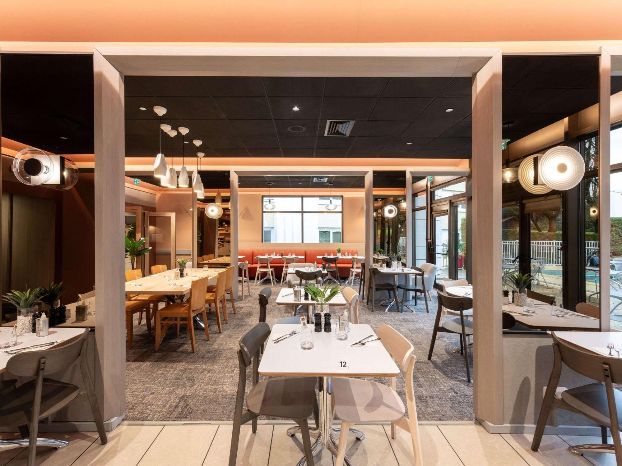 Hotel Novotel Nord - Porte De Bourgogne