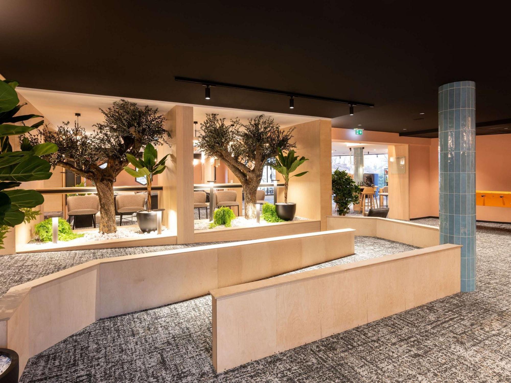 Hotel Novotel Nord - Porte De Bourgogne