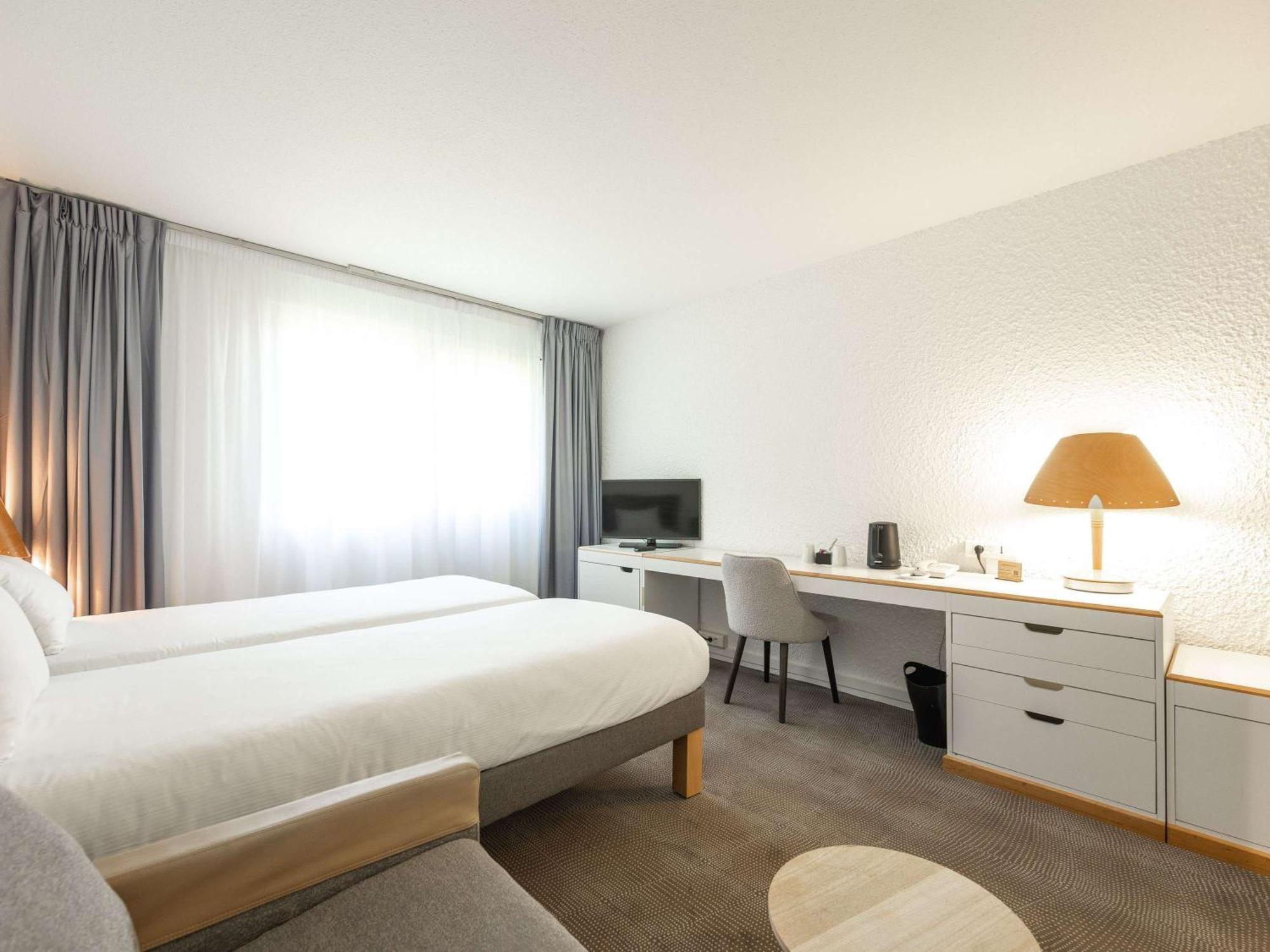 Hotel Novotel Nord - Porte De Bourgogne