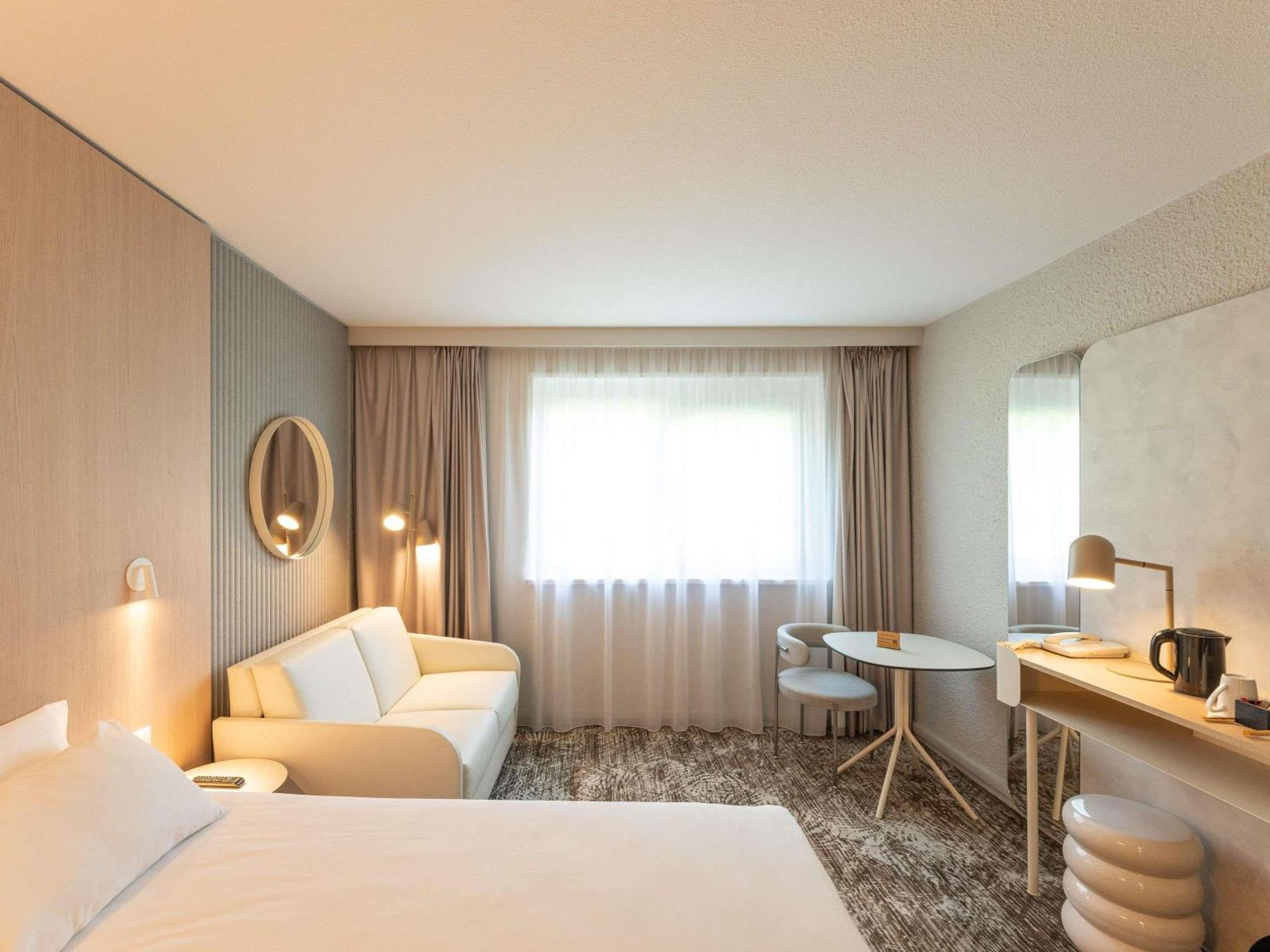 Hotel Novotel Nord - Porte De Bourgogne