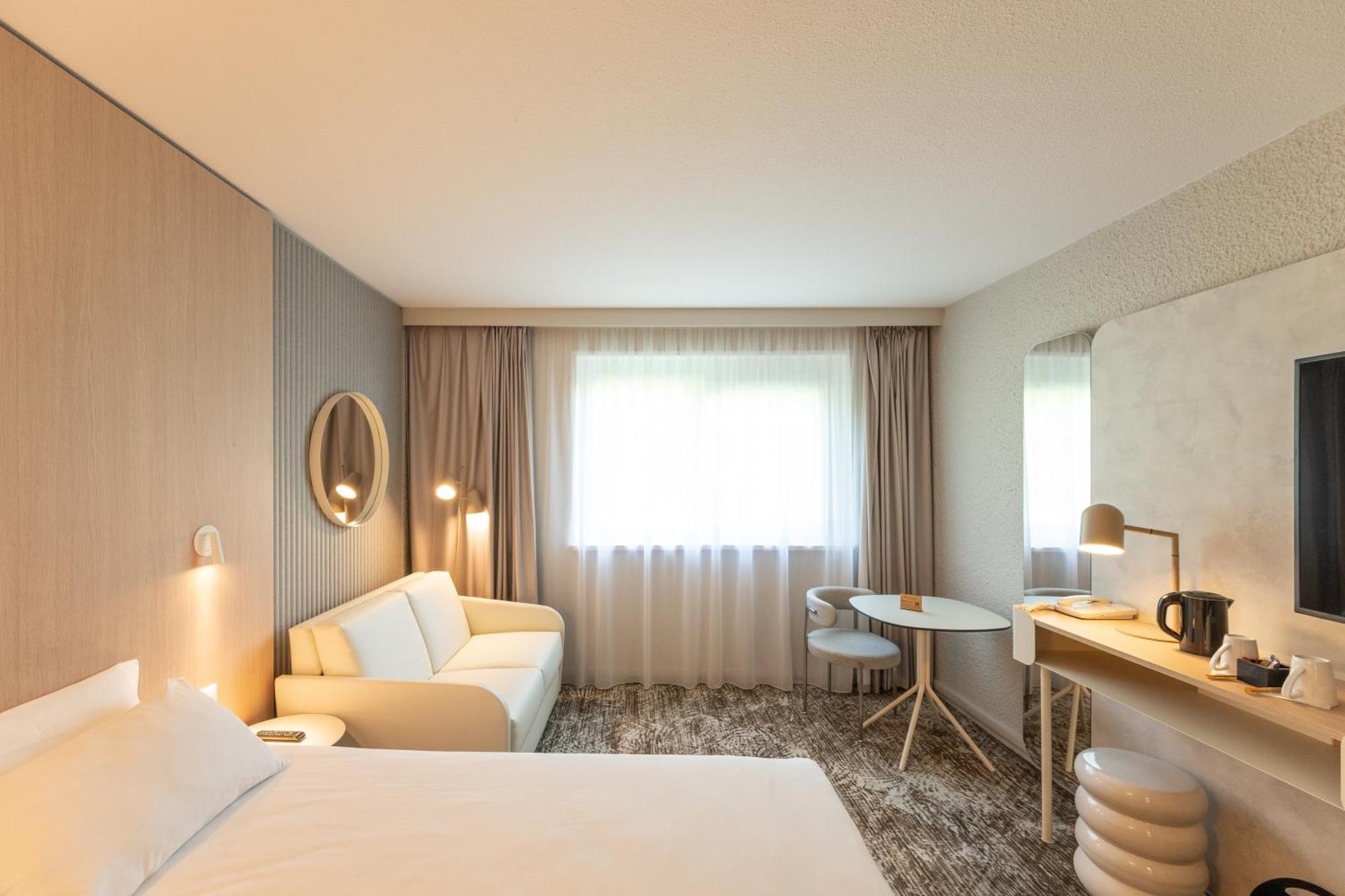 Hotel Novotel Nord - Porte De Bourgogne